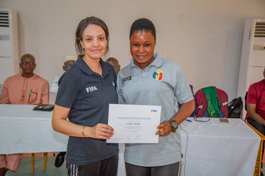 FEMAFOOT – FORMATION : LES JEUNES ARBITRES SUR LES BANCS